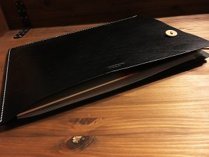 ファイルケース試作品:ちょっと使用感が出ています。