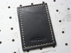 「黒」革色のサンプル画像