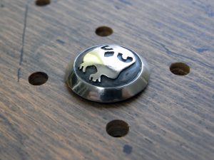 フクロウコンチョ商品画像002：右から見た画像です。