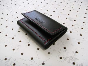 名刺入れ(カードケース)002商品画像003:側面から見た画像です。マチがあります。