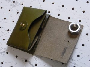 キャッシュレス財布（ギボシ留め）商品画像004：開けた時の画像です