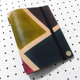 A5シンプルノートカバー／6色仕様_商品画像000：表面の画像です