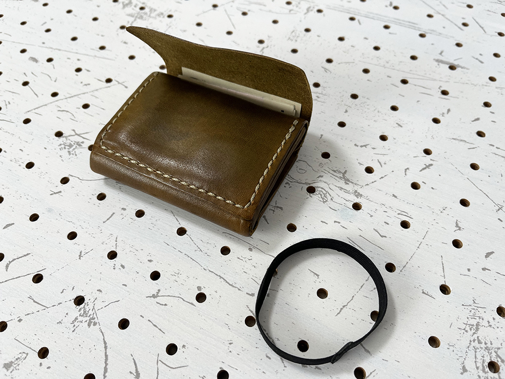 ゴムバントは着脱可能にしました